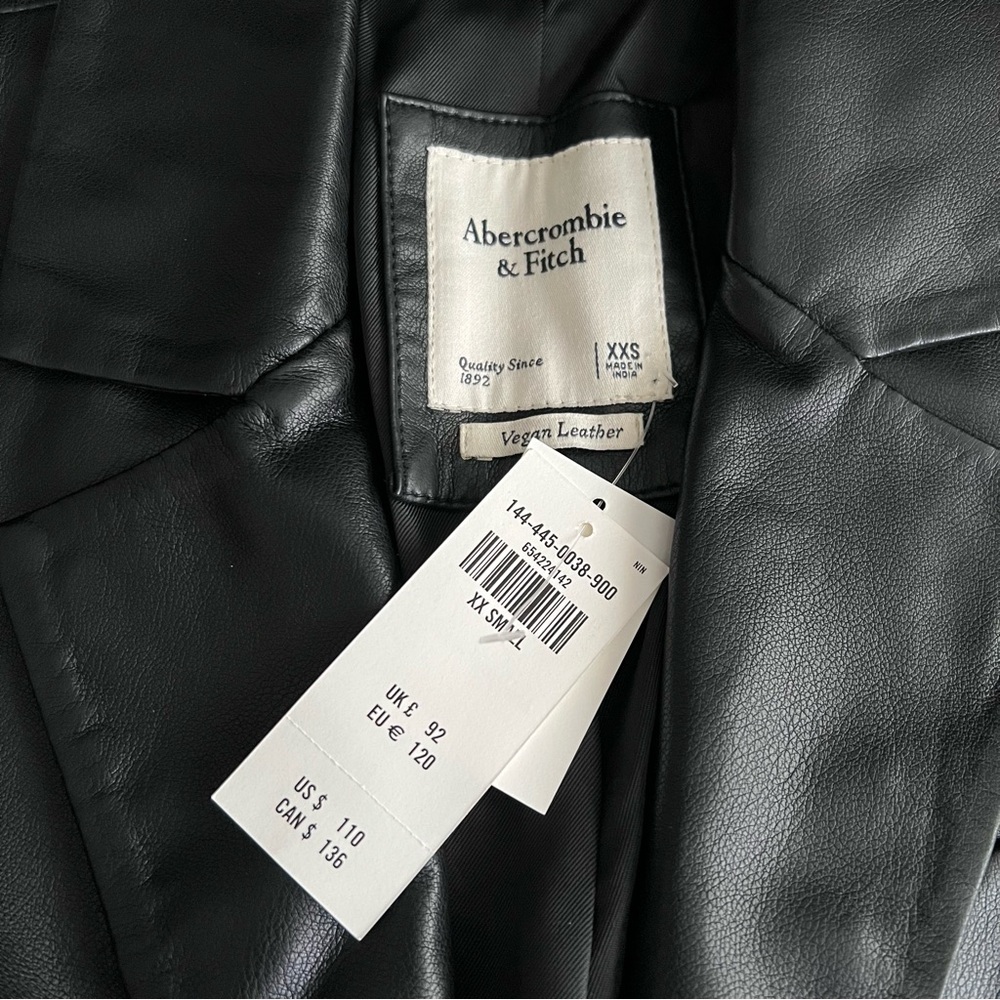 NWT Abercrombie & Fitch vegan leather cropped jacket, black, xxs - Picture 3 of 12